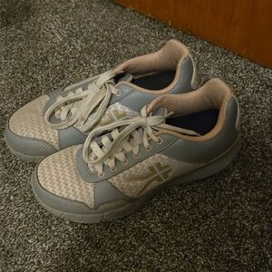 KURU shoes